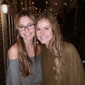 Meet your Posher, Jillian